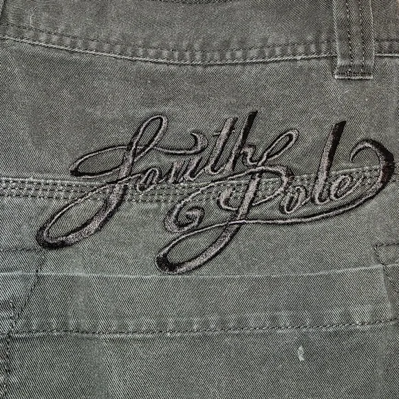 Southpole Embroidered Logo Baggy Fit Cargo Style Denim Shorts Vintage Y2K - Picture 3 of 13